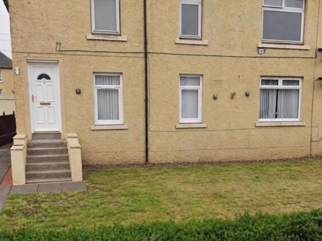 3 bedroom ground flat to rent