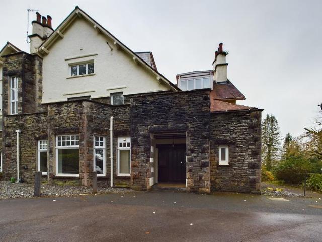 3 bedroom ground flat to rent