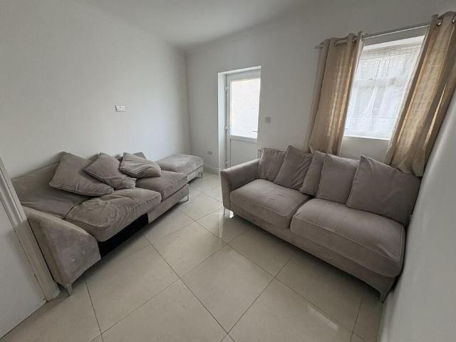 3 bedroom ground floor maisonette to rent