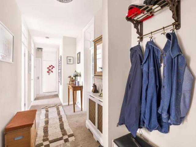 3 bedroom ground floor flat for sale in George V Avenue, Worthing, BN11