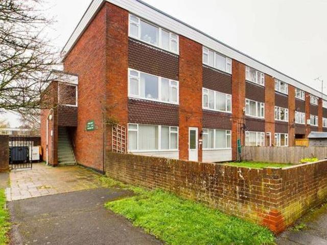 3 Bedroom Ground Floor Flat For Sale In The Friary