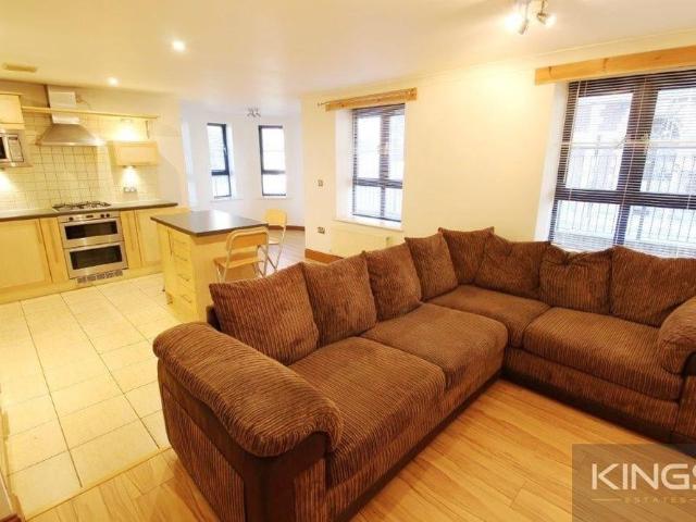 3 bedroom ground floor flat to rent