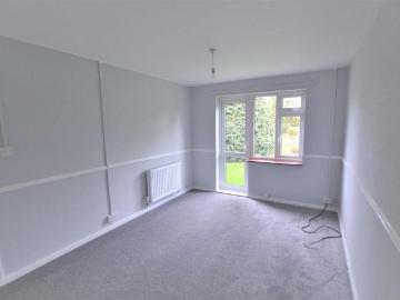 3 bedroom ground floor flat to rent