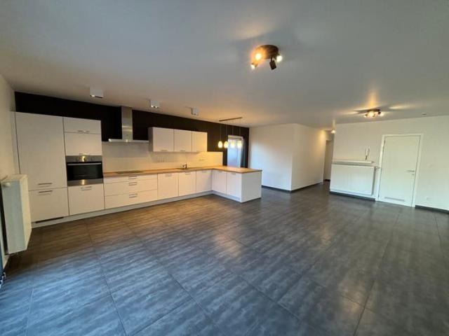 3 Bedroom Ground Floor with Private terrace and Garden