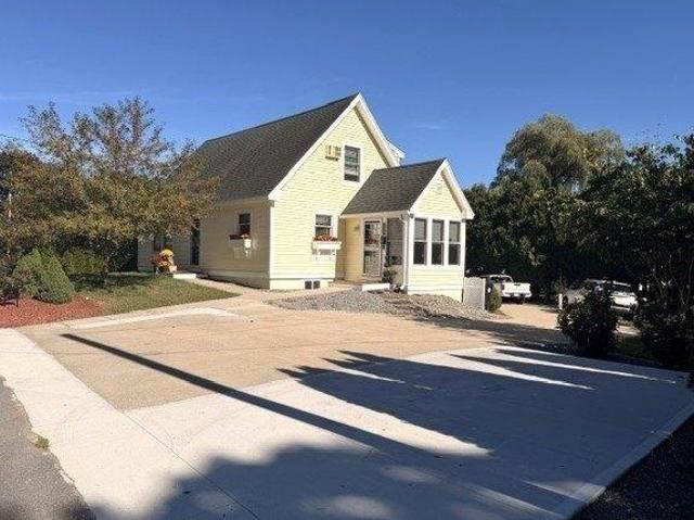 3 bedroom, Groveland MA 01834 105588285