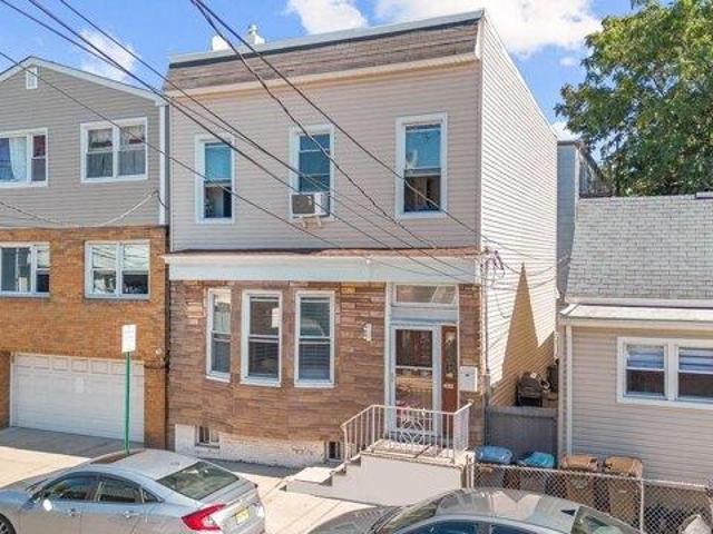 3 bedroom, Guttenberg NJ 07093 105558003