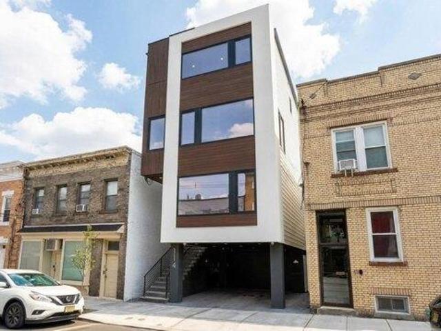 3 bedroom, Guttenberg NJ 07093 105659420