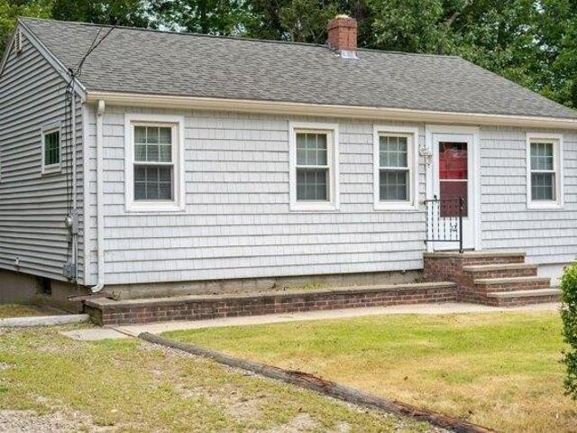 3 bedroom, Douglas MA 01516 105204260