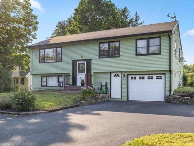 3 bedroom, Dover NH 03820 105383089