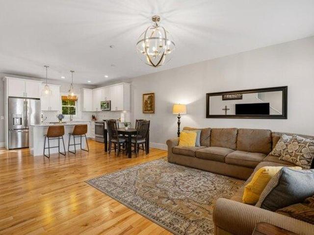 3 bedroom, Dover NH 03820 105438908