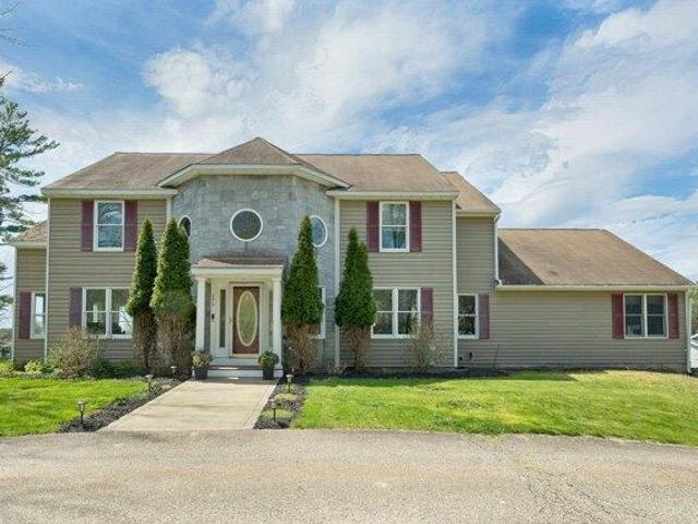3 bedroom, Dover NH 03820 105473921