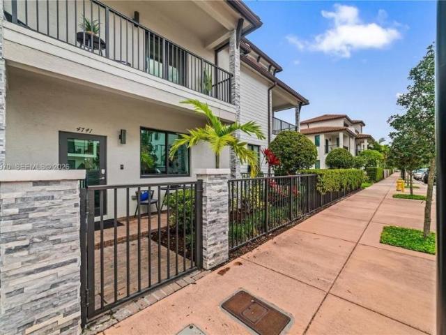 3 bedroom, Doral FL 33166 106220710