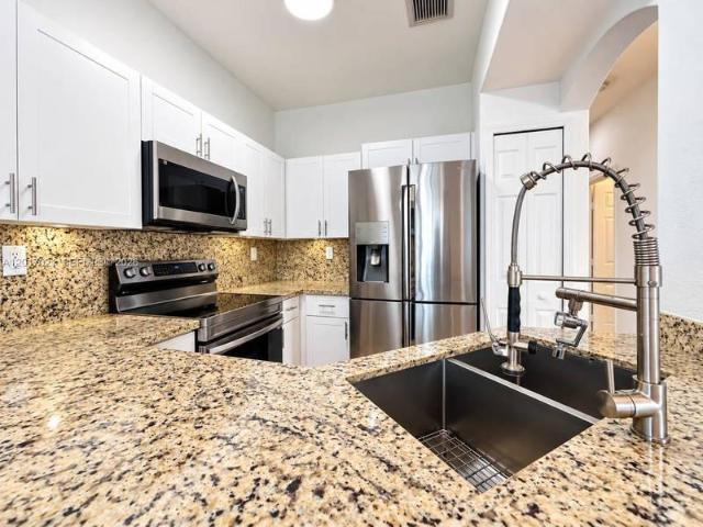 3 bedroom, Doral FL 33178 106133667