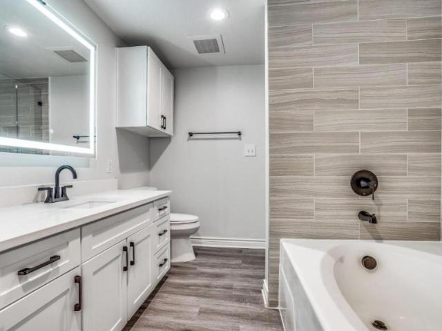 3 bedroom, Dallas TX 75204 104726396