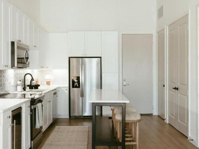 3 bedroom, Dallas TX 75203 105779865