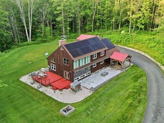 3 bedroom, Dalton MA 01226 104410258