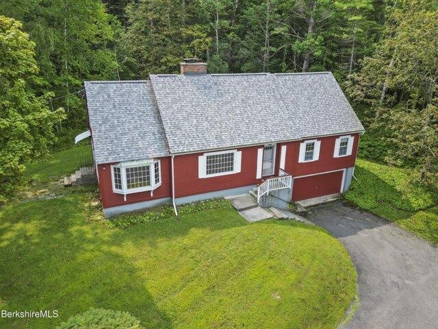 3 bedroom, Dalton MA 01226 105559884