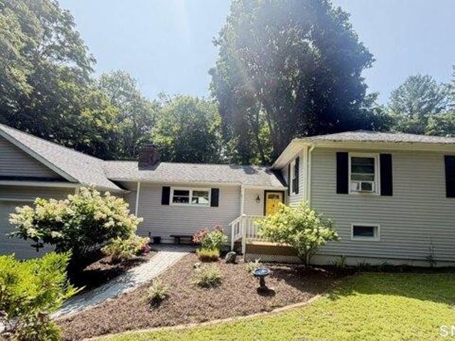 3 bedroom, Danbury CT 06811 104719733