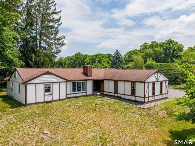 3 bedroom, Danbury CT 06811 104761642