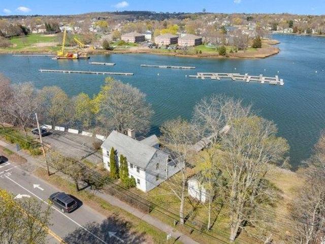 3 bedroom, Danvers MA 01923 105402449