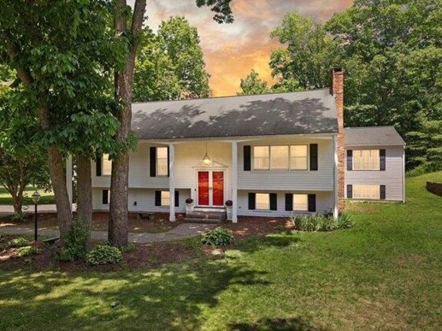 3 bedroom, Danvers MA 01923 105368882