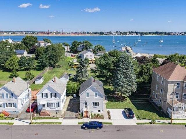 3 bedroom, Dartmouth MA 02748 105661102