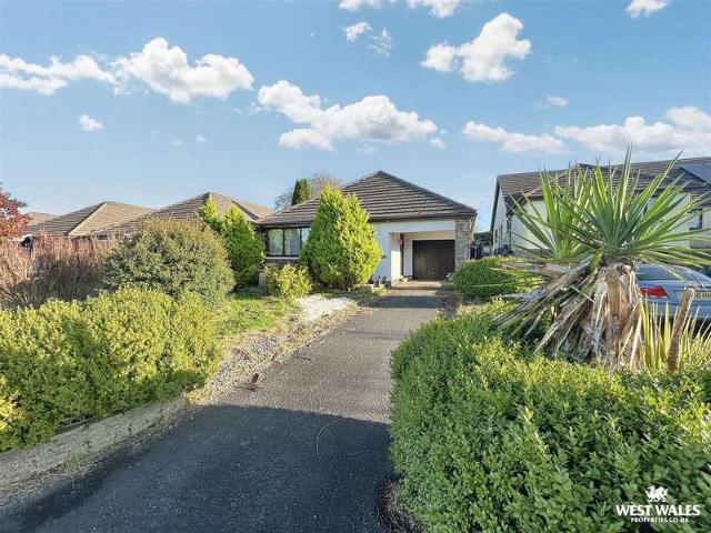 3 Bedroom Detached Bungalow