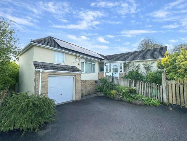 3 Bedroom Detached Bungalow