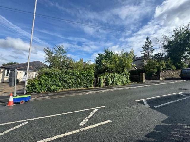 3 Bedroom Detached Bungalow
