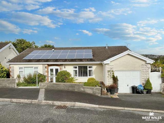3 Bedroom Detached Bungalow
