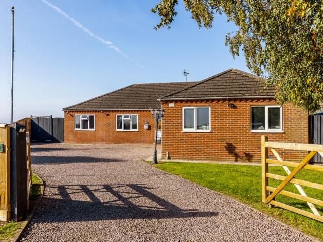 3 bedroom detached bungalow for sale