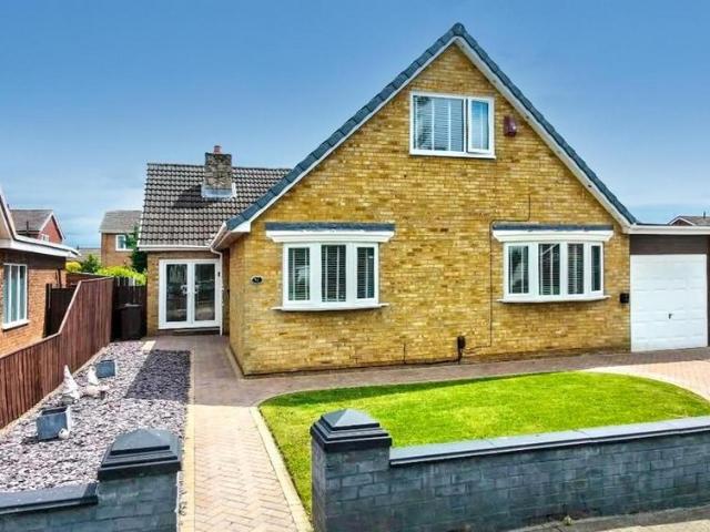 3 bedroom detached bungalow for sale