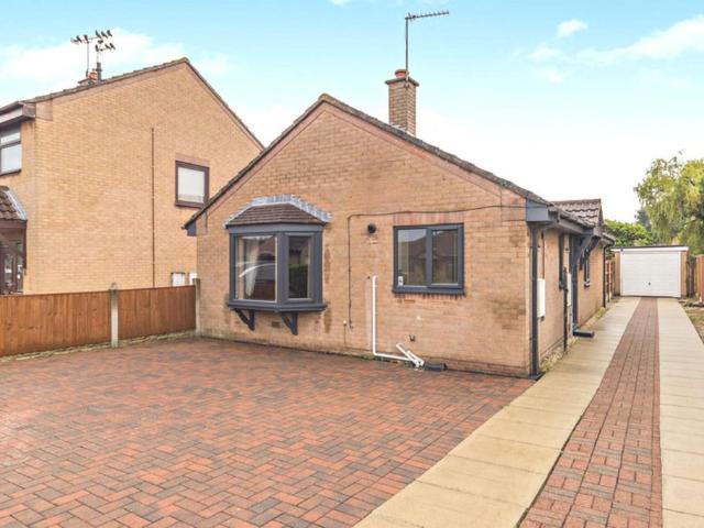 3 bedroom detached bungalow for sale