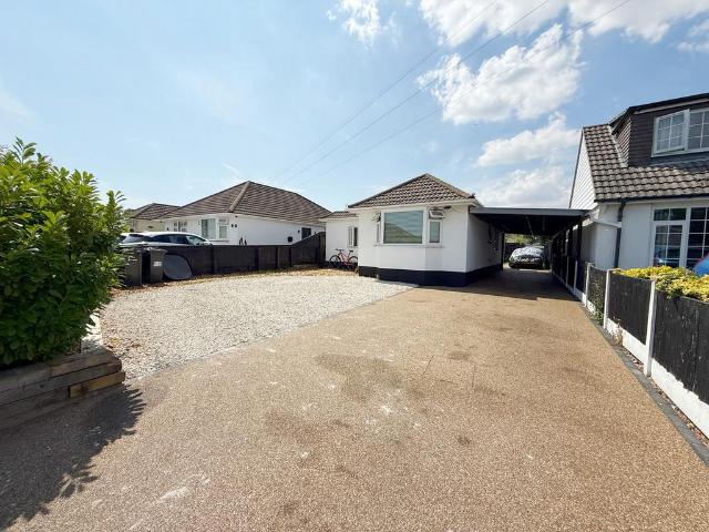 3 bedroom detached bungalow for sale