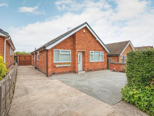 3 bedroom detached bungalow for sale