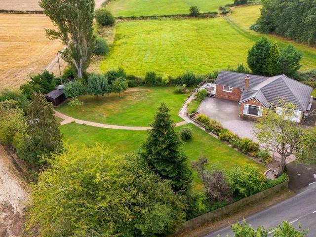 3 bedroom detached bungalow for sale