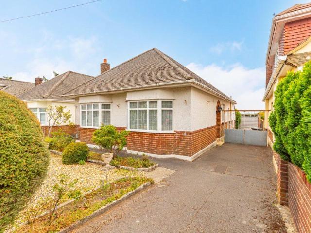3 bedroom detached bungalow for sale