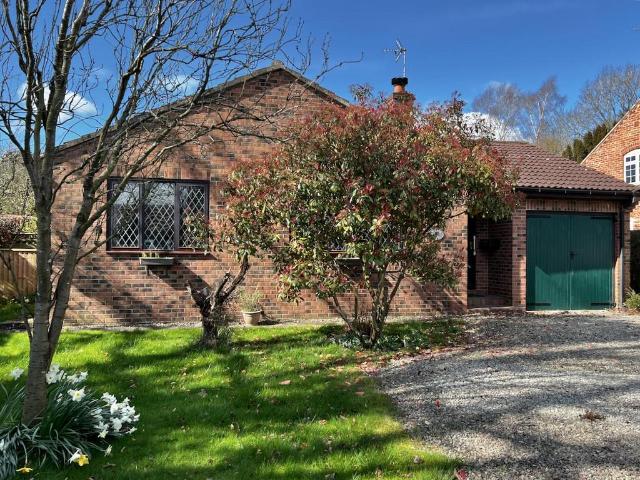 3 bedroom detached bungalow for sale