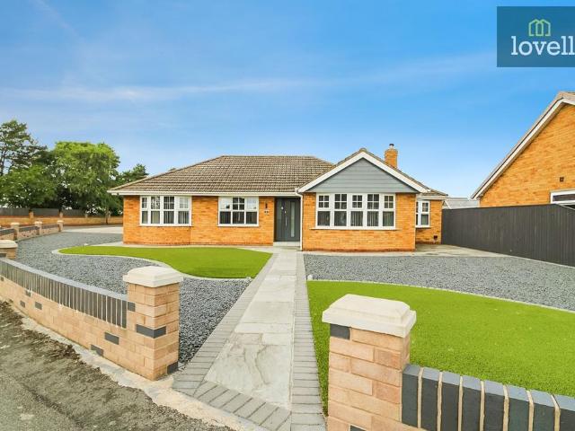 3 bedroom detached bungalow for sale