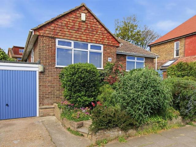 3 bedroom detached bungalow for sale