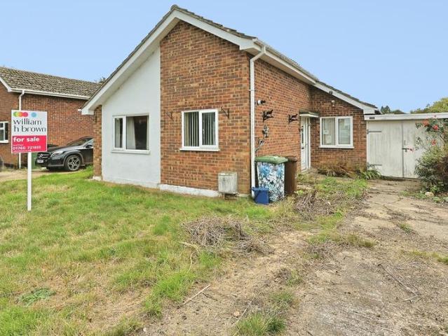 3 bedroom detached bungalow for sale