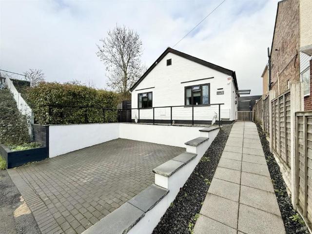 3 bedroom detached bungalow for sale