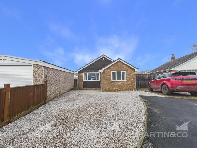 3 bedroom detached bungalow for sale