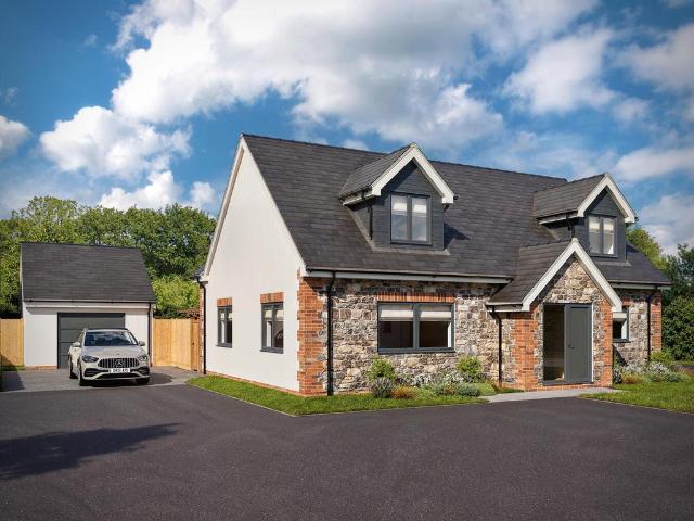3 bedroom detached bungalow for sale