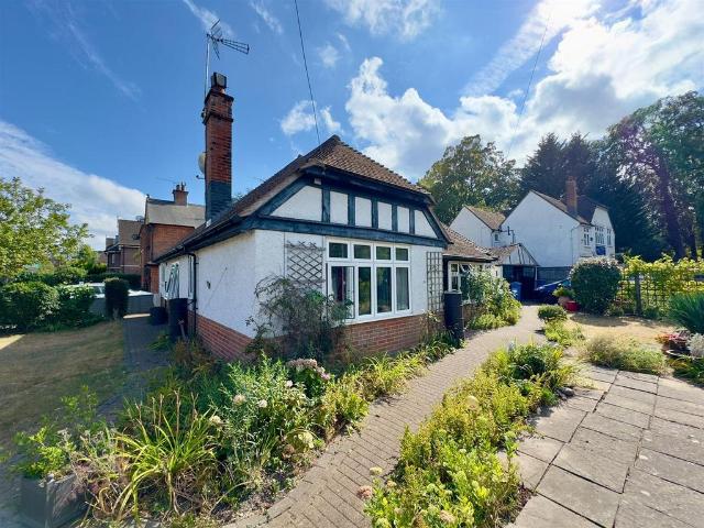 3 bedroom detached bungalow for sale