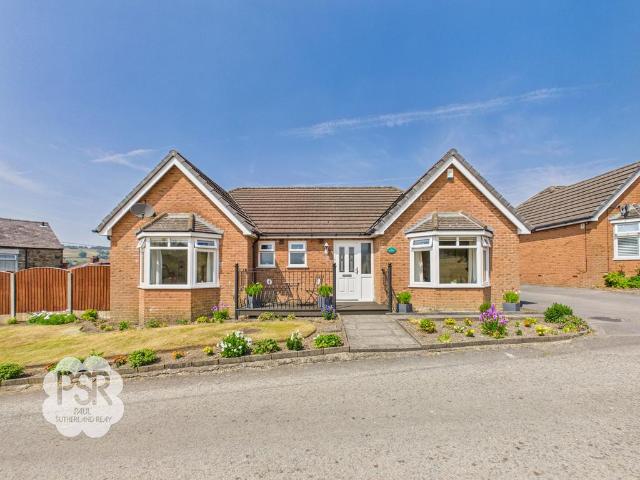 3 bedroom detached bungalow for sale