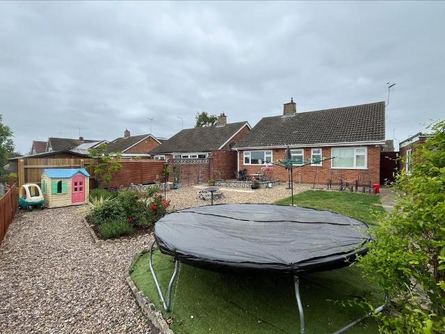 3 bedroom detached bungalow for sale