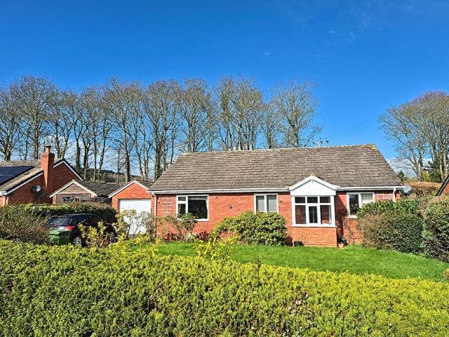 3 bedroom detached bungalow for sale