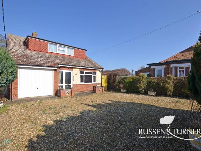3 bedroom detached bungalow for sale