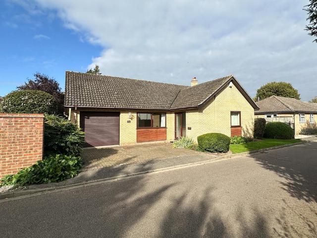 3 bedroom detached bungalow for sale